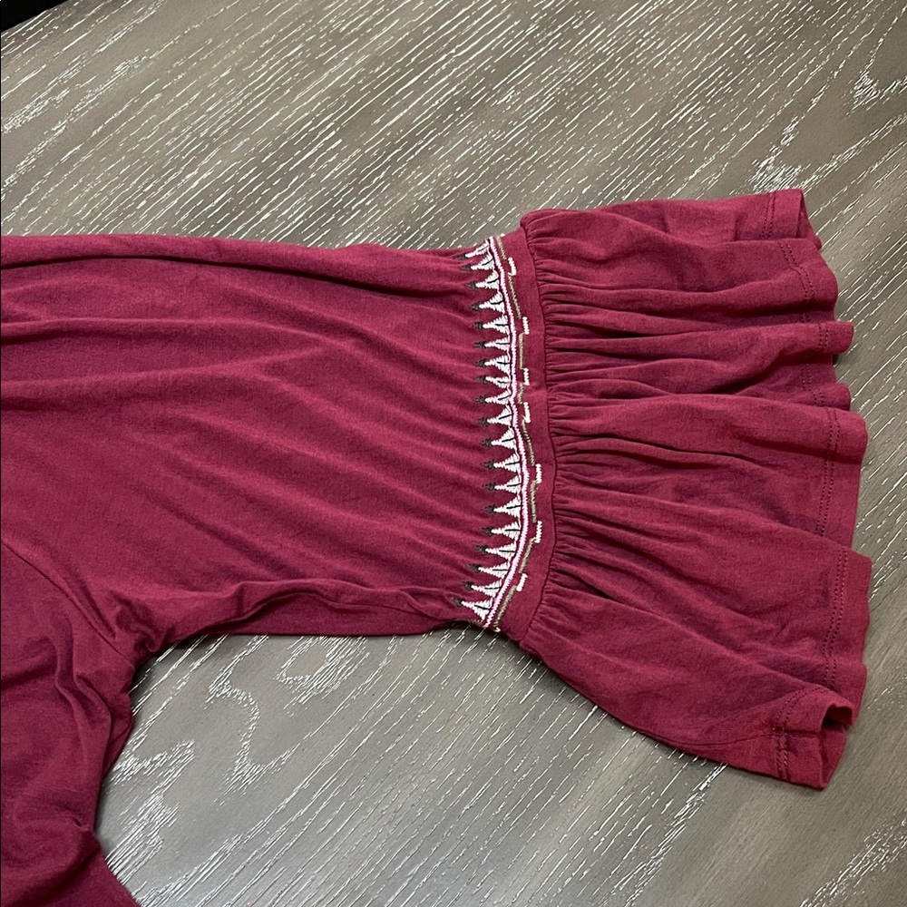 Women’s XL Hannah Burgundy Blouse with Embroidered Detail Bell Sleeve Curved Hem - Picture 6 of 9